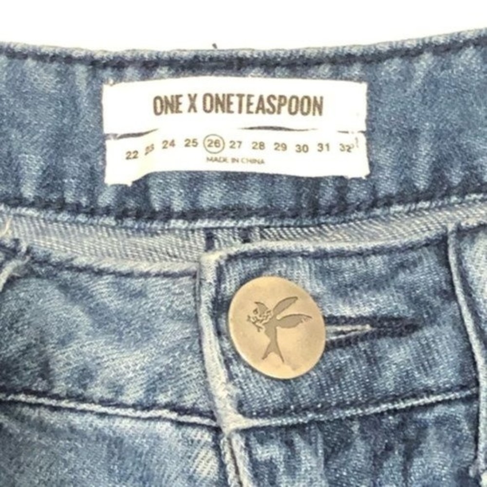 One Teaspoon Denim Cutoff Fringe Shorts Size 26 - Picture 9 of 12
